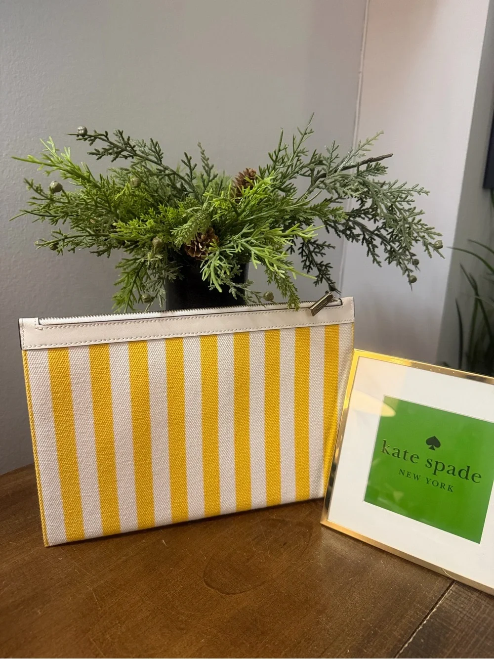 kate spade excellent preloved